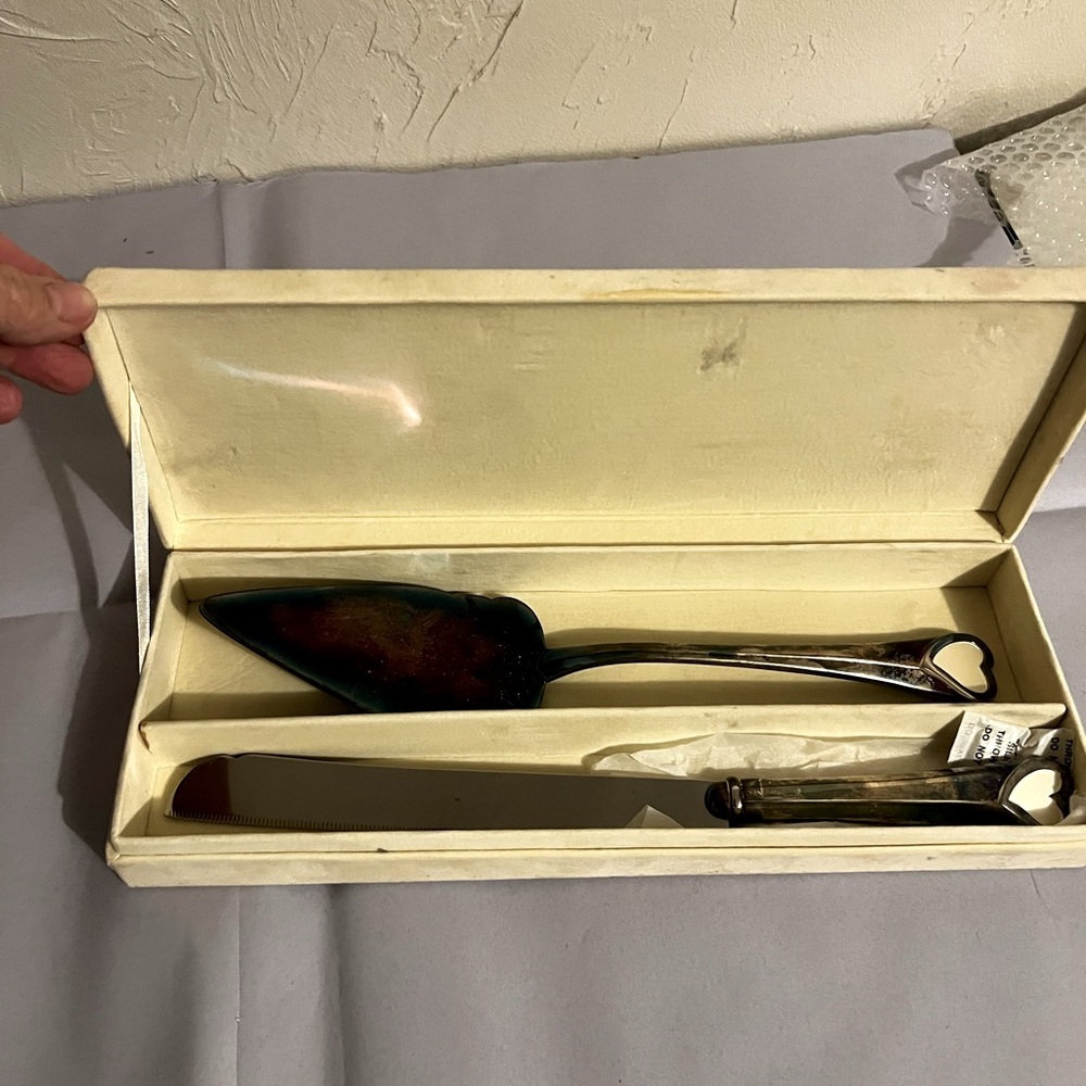 VTG Lenox Silver Plate Wedding Cake Set in Box, Wedding Promises, 2 pc‎ Set